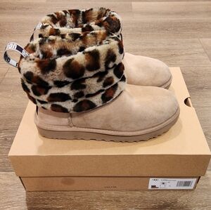 UGG Fluff Mini Quilted Leopard Boots size 6